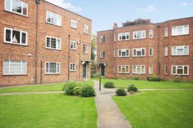 2 bedroom Flat to re...